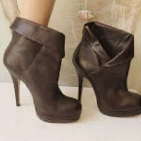 ALDO LEATHER STUDDED DETAILING ROUND TOE WOMEN"S HIGH HEEL STILETTOS ANKLE BOOTS - Picture 1 of 16